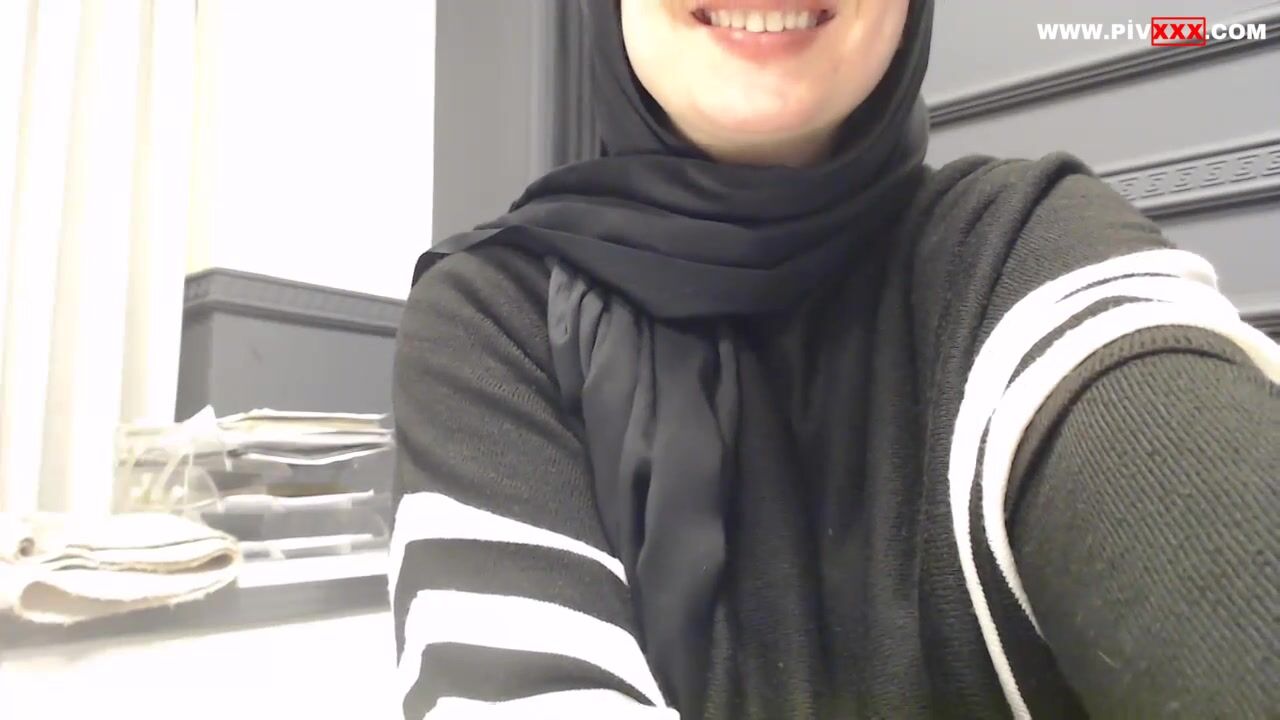 Türbanlı müslüman olgun kadın çok azmış İfşa Videoları