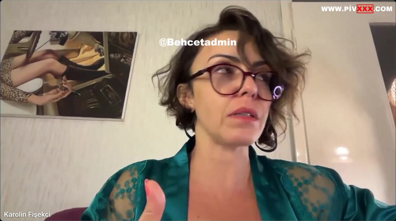 Karolin fişekçi frikik dolu videosu İfşa Videoları