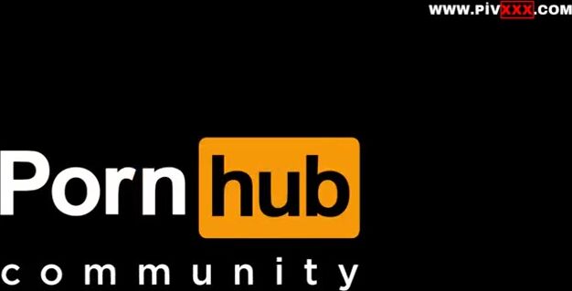 Türbanlı üvey annesini mastürbasyon yaparken yakalıyor türkçe konulu porno İfşa Videoları