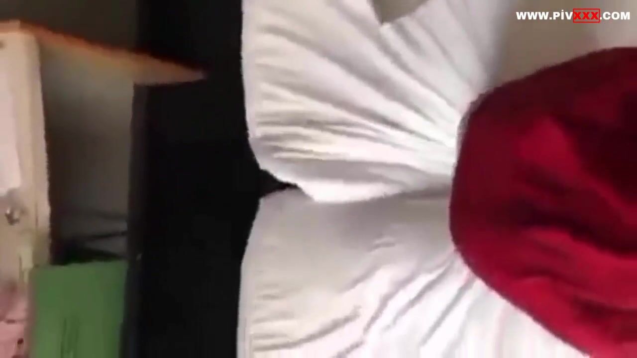 Hakan türbanlı sevgilisinin ağzına vermiş ayakta sakso çektiriyor İfşa Videoları