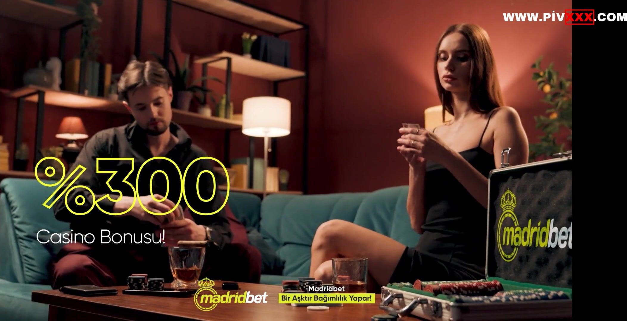 Kız inada bindirince, oğlanda kıza bindi İfşa Videoları