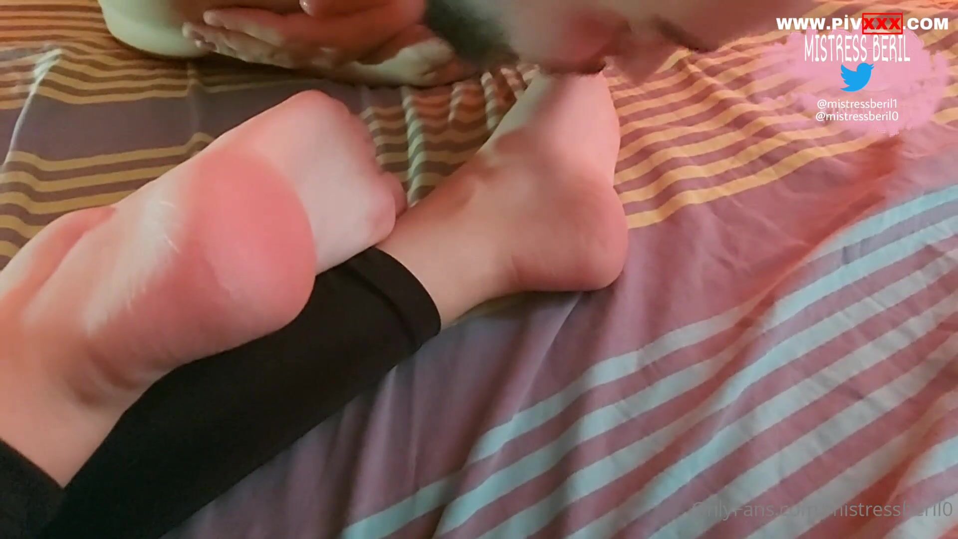 Bakmalara doyamazsın • mistress beril İfşa Videoları