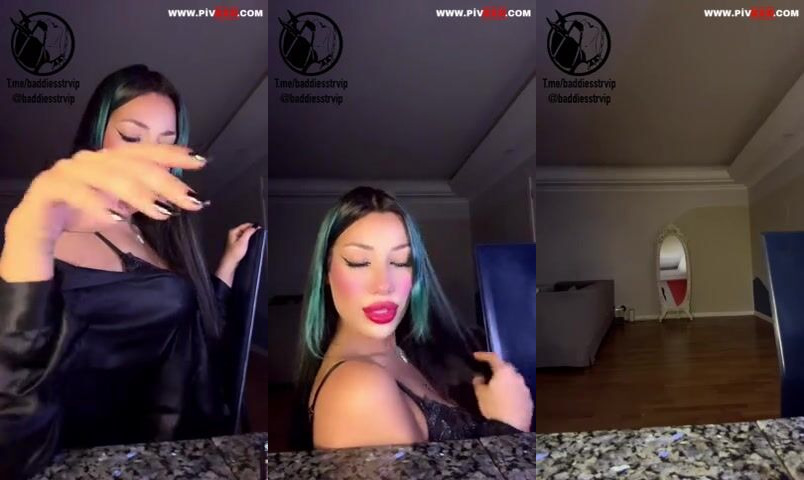 Tango serenay okay mavi saçlı hatun siyah gecelikle kalçalarını okşuyor İfşa Videoları
