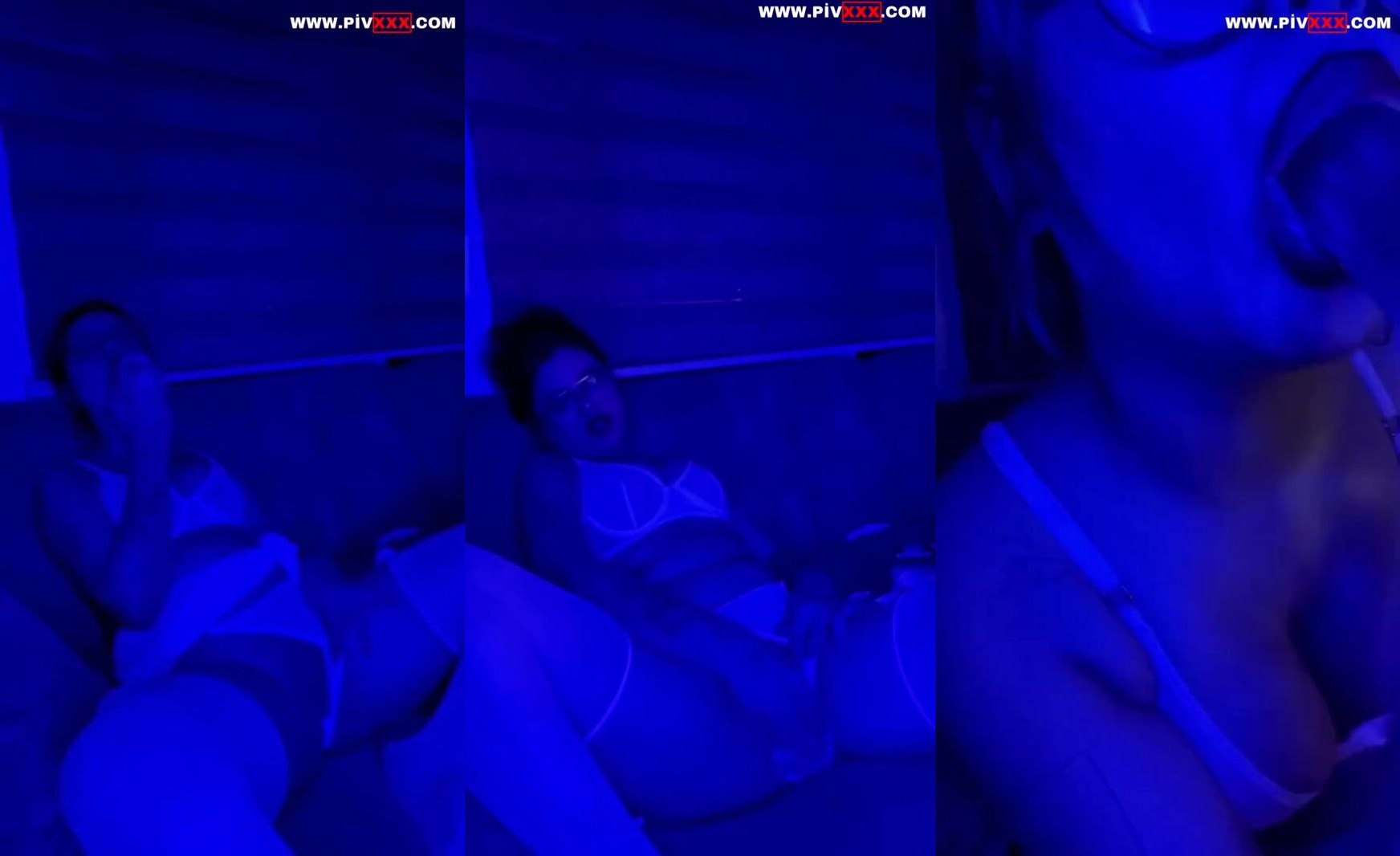 Tango doa dildosunu yalayıp amına sokuyor inliyor İfşa Videoları