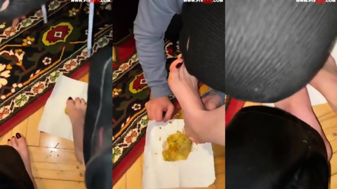 Mary Jane ayaklarıyla ezerek kölesini azdırıyor