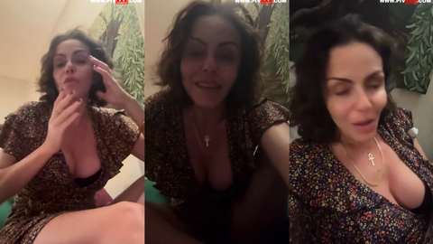 Karolin Fişekçi ayak ve meme