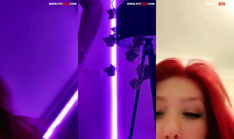 Mericeyn tango kırmızı saçla mor ışıkta poz veriyor İfşa Videoları