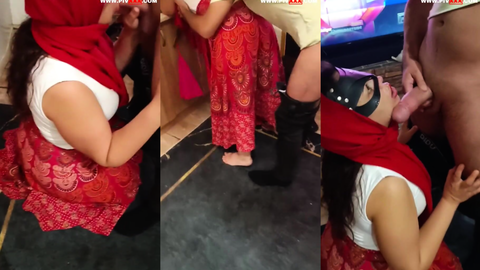 Azra Cuckold türbanlı halde sakso çekip sikişiyor