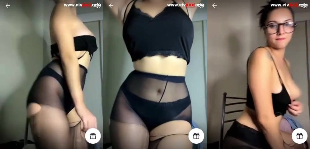 Tango bloom tangoda memelerini açıp götünü gösteriyor İfşa Videoları