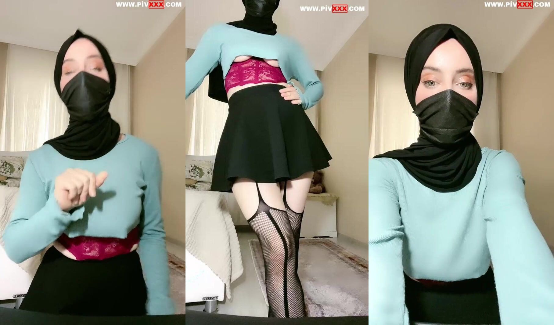 Türbanlı boncuk webcamde dildoyla amını sikiyor İfşa Videoları