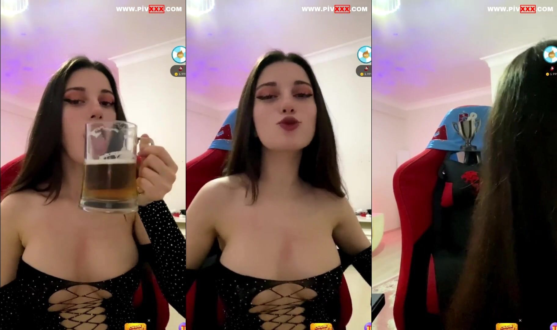 Zeynepiksy canlıda memelerini sıkıp amını okşuyor İfşa Videoları