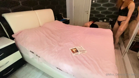 Dominatrix Selina Yüklemeyi Unuttuklarımdan Biri...