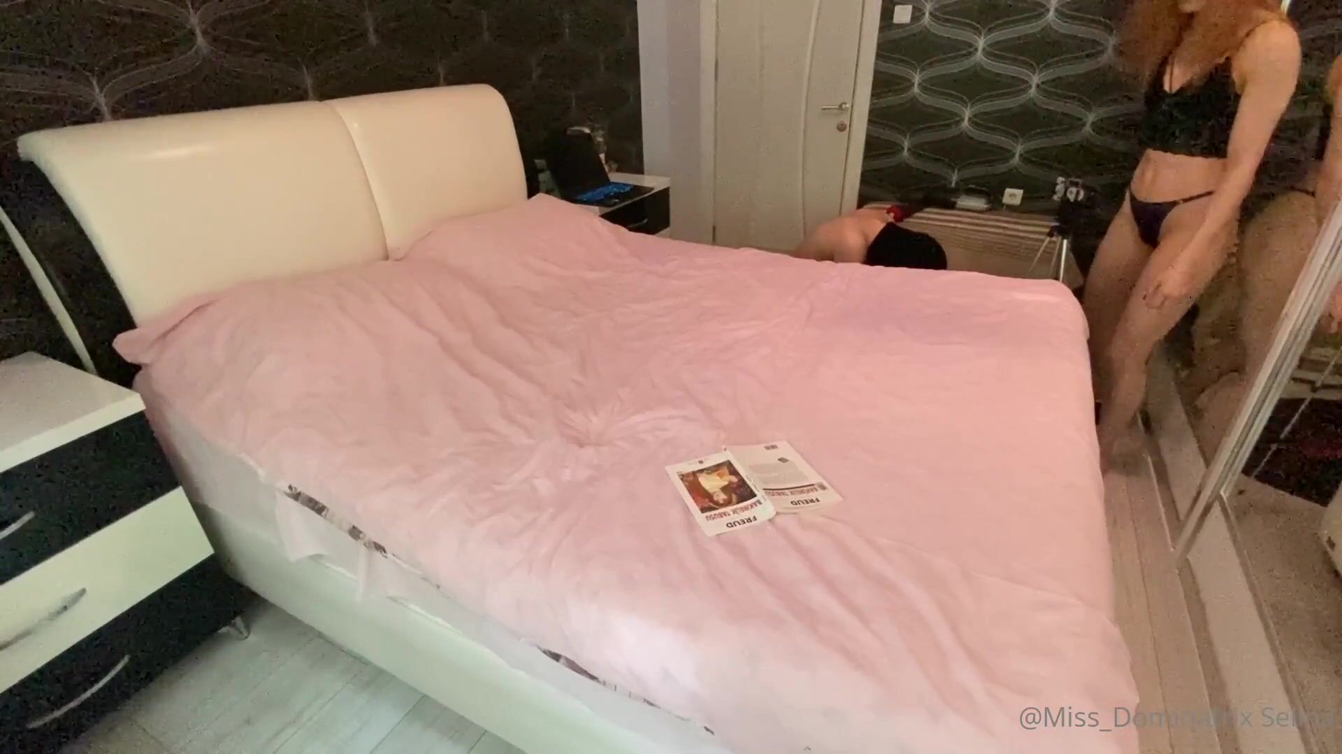 Dominatrix selina yüklemeyi unuttuklarımdan biri... İfşa Videoları