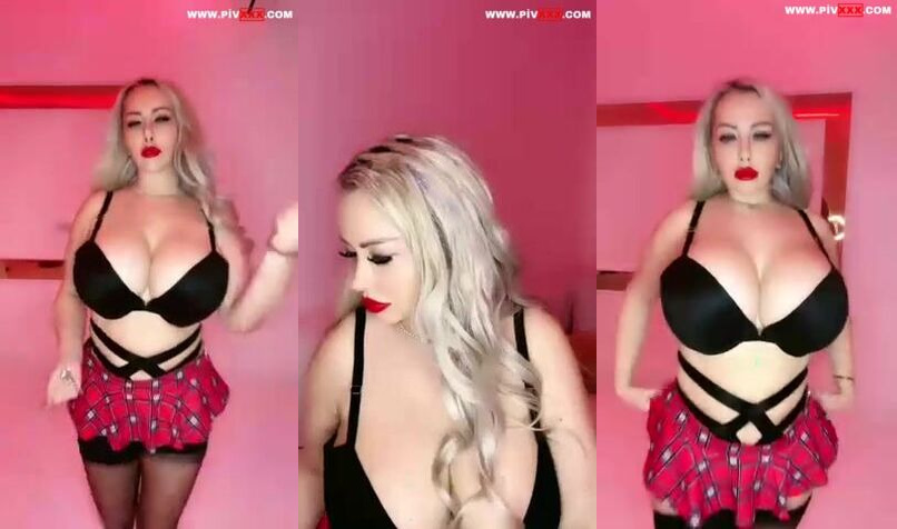 Ilçin karagöz webcamde memelerini açıp okşuyor İfşa Videoları