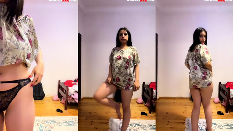 su sara tangoda amını parmaklayıp inliyor
