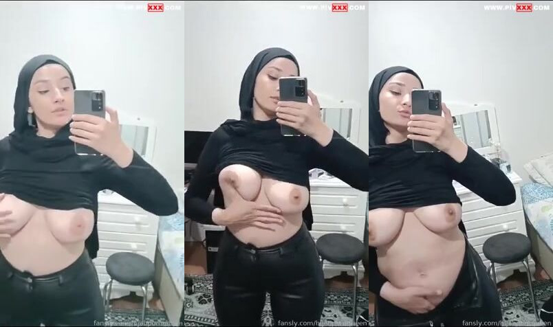 Türbanlı sevim canlıda memelerini açıp okşuyor İfşa Videoları