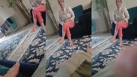 Ayak fetişli ensest oğul annesinin ayaklarını gizlice çekiyor Türk ifşa link İfşa Videoları
