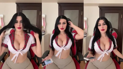 Dul merve liseli tişörtünden taşan dik memelerini gösteriyor Türk ifşa alemi İfşa Videoları