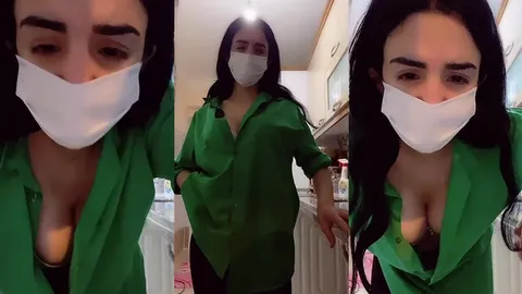 Mutfakta yayın açan kürt kadın dekolte verip inliyor Türk ifşa vk İfşa Videoları