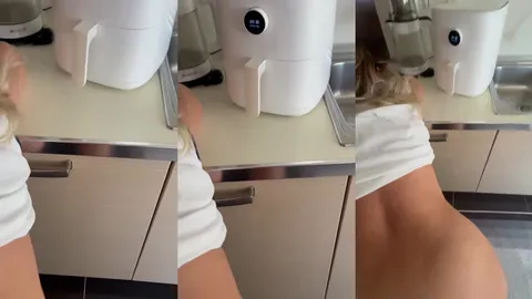 Mutfakta siktiği kadına airfryer reklamı yaptırıyor Türk ifşa İfşa Videoları
