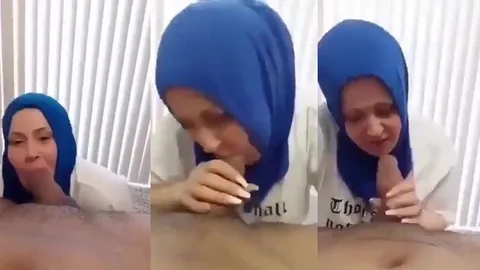Türbanlı olgun kadın boru gibi kalın yarrağı ustaca yalıyor Türbanlı pornoları İfşa Videoları