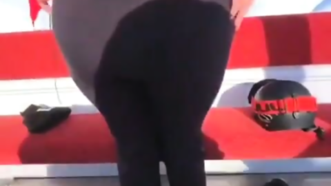 Güzelim kızı dağa çıkarmış sikiyor Porno türk İfşa Videoları