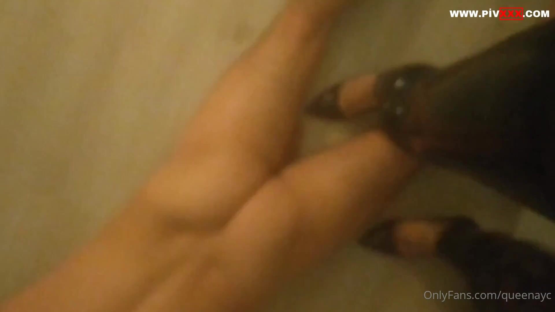 Mini femdom clip İfşa Videoları
