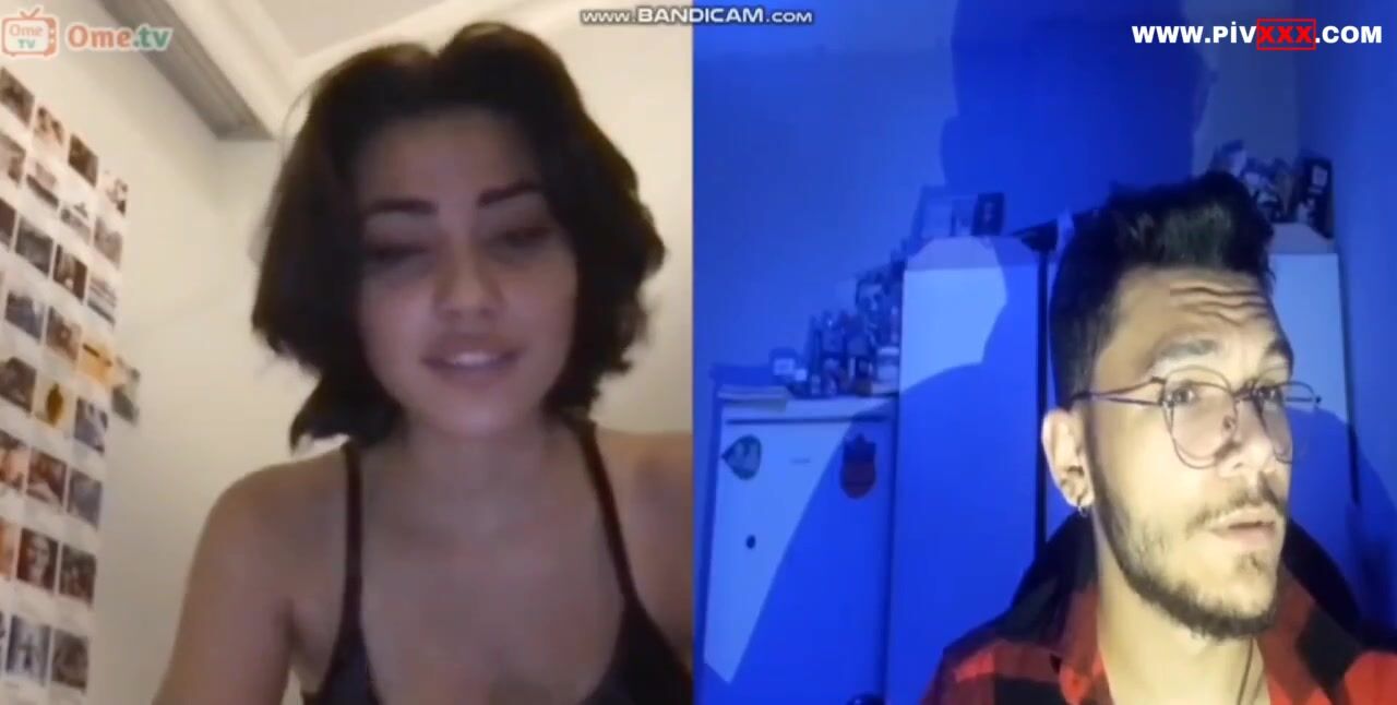 Yavaş yavaş soyunmaya başladı – omegle şok anları İfşa Videoları